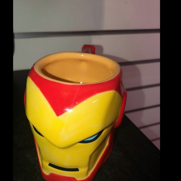 Iron Man Coffe Mug - Picture 2 of 3